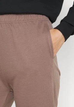 Nly by Nelly Prix Usine AMAZING PANTS - Pantalon de survêtement pantalons haute femme -Nly by Nelly boutique 5c2da0457ad64006acd10f9be2661595