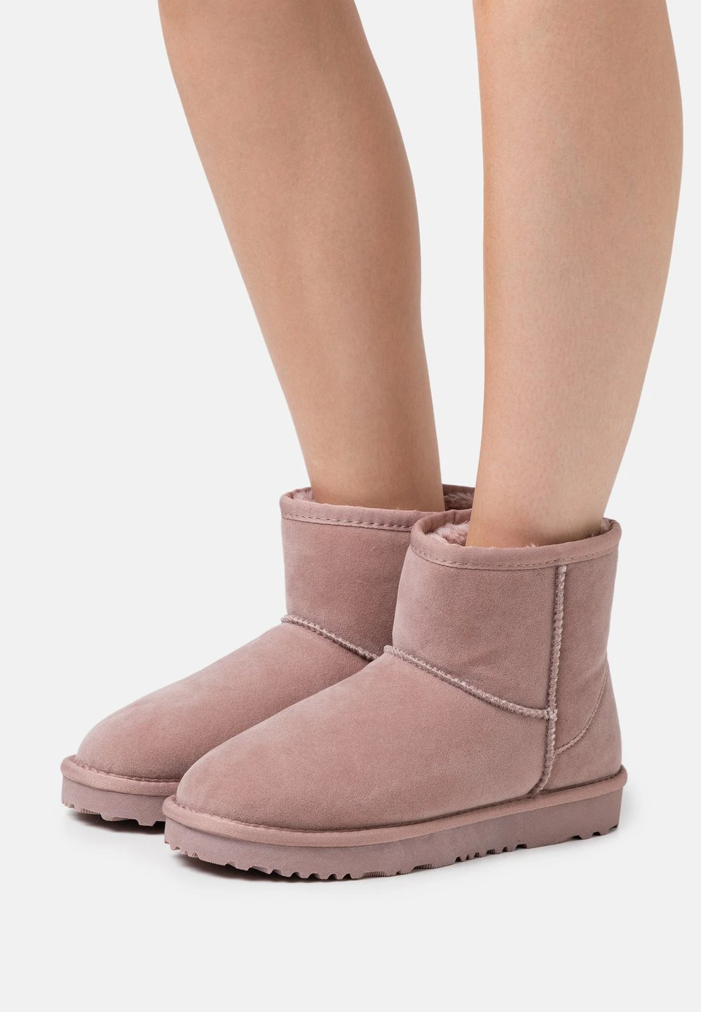 5ce8e408acf54bf0a7d435a8056e33fa.jpg Qualité garantie 100% Nly by Nelly Boots à talons bottines rond femme -Nly by Nelly boutique 5ce8e408acf54bf0a7d435a8056e33fa