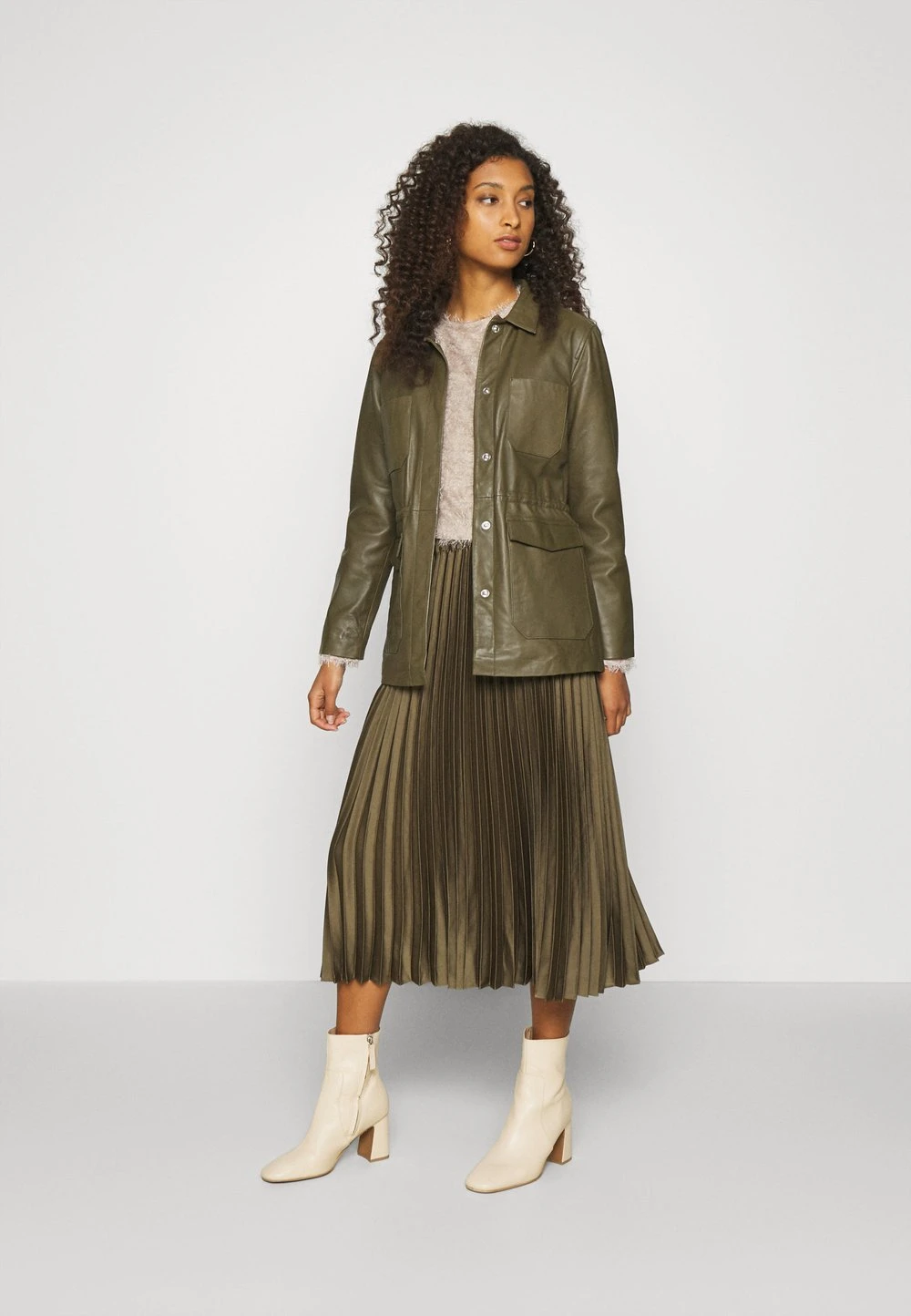 Promos Nly by Nelly SO FLUFFY - Pullover pulls et gilets col rond femme 4 Promos Nly by Nelly SO FLUFFY - Pullover pulls et gilets col rond femme – Image 2