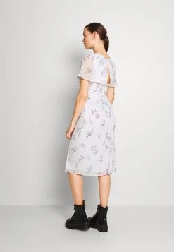 Nly by Nelly FRILL SWEETHEART DRESS - Robe de jour Qualité Excellente robes encolure large ronde femme