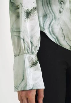 Prix Allégé Nly by Nelly Blouse chemises et blouses col b&eacute;nitier femme -Nly by Nelly boutique 67d537dddd0e460e9cc44d4fb4fe5afa