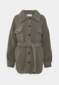 Nly by Nelly Prix Sacrifiés MY DEAREST TEDDY SHACKET - Manteau court manteaux col &agrave; revers femme -Nly by Nelly boutique 690580aa21e34878ae9ddf58be3b16c9