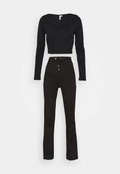 Prix Jamais Vus Nly by Nelly MY PERFECT SET - Sweatshirt pulls et gilets haute femme 11 Prix Jamais Vus Nly by Nelly MY PERFECT SET - Sweatshirt pulls et gilets haute femme -Nly by Nelly boutique 6a77b3d3a4bf4594a2ebfb1448ba86e8