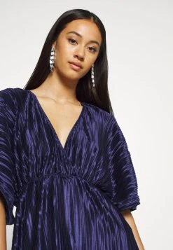 Nly by Nelly PLEATED KIMONO DRESS - Robe de soirée Prix Réduit robes cache-c&oelig;ur femme -Nly by Nelly boutique 6b3930957e3345a88610970e75afa6b5