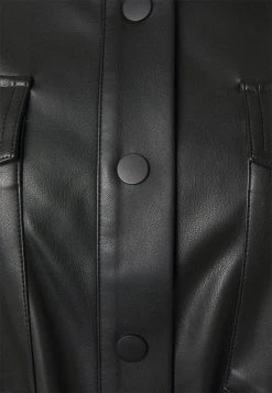 Nly by Nelly Assurance De l’Authenticité LONG PU SHACKET - Manteau court manteaux col à revers femme -Nly by Nelly boutique 6bf7de1e689742cc838424515c1325fe