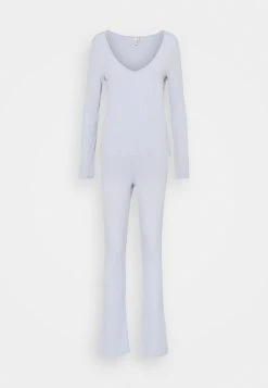 Nly by Nelly FLIRTY SET - Pantalon classique Prix d’Amis pantalons haute femme -Nly by Nelly boutique 6dd9ea4a48fa46ce9f1abef2888b40d5