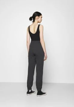 Nly by Nelly Prix Cassé WASHED OUT PANTS - Pantalon de survêtement pantalons haute femme -Nly by Nelly boutique 7330cdee215b4aae9b22929562e41c8b