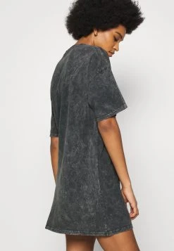 Prix Aimable Nly by Nelly EXTRA TEE DRESS - Robe en jersey robes col rond femme 6 Prix Aimable Nly by Nelly EXTRA TEE DRESS - Robe en jersey robes col rond femme -Nly by Nelly boutique 739b7f3aba134d15adec34487975dc79