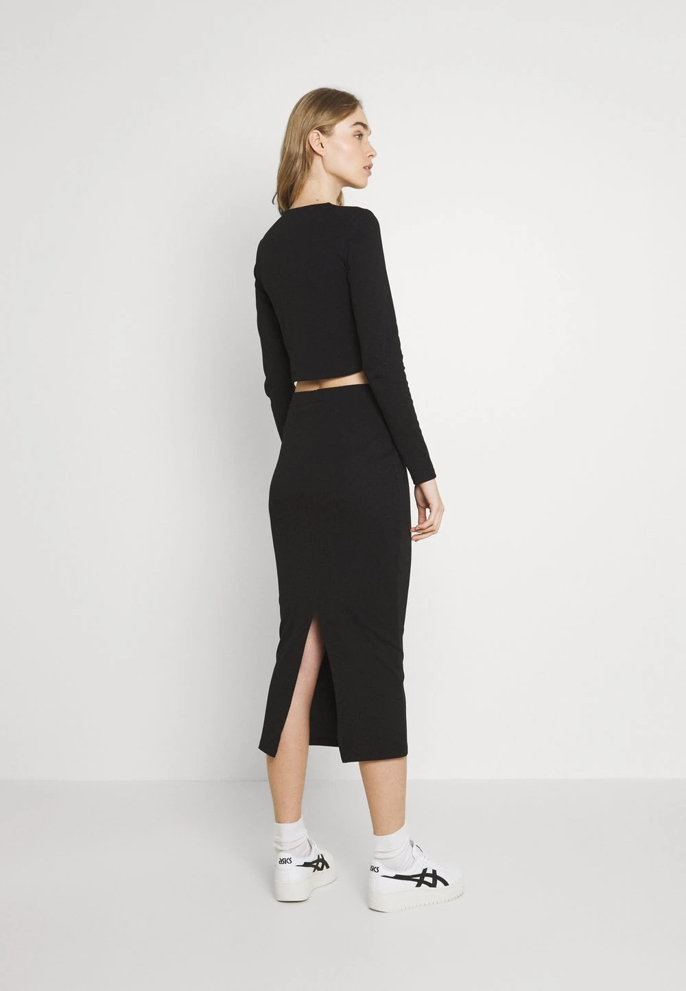 76f13a39c0e84a3cb08b5d3f7080a6f7.jpg Nly by Nelly AMAZING SKIRT SET - Jupe crayon Faible Prix jupes col rond femme -Nly by Nelly boutique 76f13a39c0e84a3cb08b5d3f7080a6f7