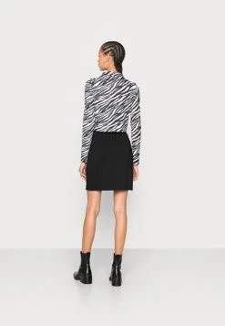 Rabais Nly by Nelly COLLAR TOP - Chemisier chemises & blouses col chemise femme -Nly by Nelly boutique 7715858d78ef47cd91425ca691784545