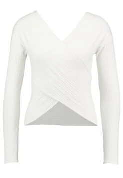 Nly by Nelly Un Tarif Préférentiel CRISS CROSS SHOULDER - T-shirt à manches longues t-shirts et tops echancrure dos femme 15 Nly by Nelly Un Tarif Préférentiel CRISS CROSS SHOULDER - T-shirt à manches longues t-shirts et tops echancrure dos femme -Nly by Nelly boutique 7f41570a27034a488a0a3b99b3d24ed5 1