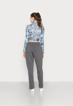 Nly by Nelly YOURSELF JOGGERS - Pantalon de survêtement En promotion pantalons haute femme 10 Nly by Nelly YOURSELF JOGGERS - Pantalon de survêtement En promotion pantalons haute femme -Nly by Nelly boutique 7f8079a3242244e199fd69bdced912c7