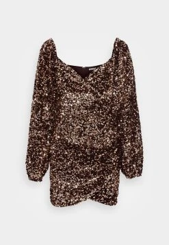 Nly by Nelly VOLUME SEQUIN DRESS - Robe de soirée Prix Légers robes cache-c&oelig;ur femme -Nly by Nelly boutique 81abfe8b41ce4cb49fb66367f4a3f41a