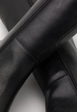 Nly by Nelly SELF LOVE UNDER KNEE BOOT - Bottes Assurance De l’Authenticité pointu femme -Nly by Nelly boutique 820d56cc1fe04a0cbddb9e99768bb6c1