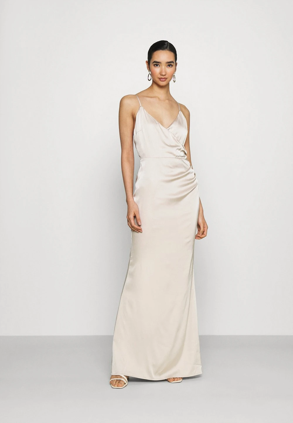 Nly by Nelly Se Vend Bas Prix GOOD TIMES STRAP GOWN - Robe de cocktail robes echancrure dos femme 3 Nly by Nelly Se Vend Bas Prix GOOD TIMES STRAP GOWN - Robe de cocktail robes echancrure dos femme