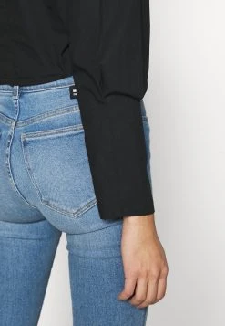 Discount En Ligne Nly by Nelly WANTED RUCHE - Blouse chemises et blouses col rond femme 6 Discount En Ligne Nly by Nelly WANTED RUCHE - Blouse chemises et blouses col rond femme -Nly by Nelly boutique 844a1797dcca4e8bbbd411154ca2cf99