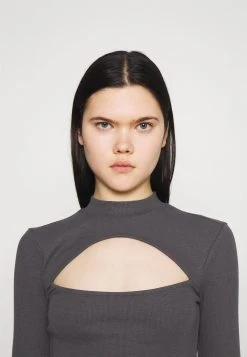 Rabais Nly by Nelly CURVED HEM KEYHOLE - T-shirt à manches longues t-shirts et tops col officier femme 5 Rabais Nly by Nelly CURVED HEM KEYHOLE - T-shirt à manches longues t-shirts et tops col officier femme -Nly by Nelly boutique 8743ea5bd705415b96abb7899e47d56a