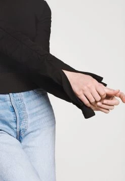 Bon Rapport Coût-Efficacité Nly by Nelly SLEEVE DETAIL - T-shirt à manches longues t-shirts et tops col rond femme 5 Bon Rapport Coût-Efficacité Nly by Nelly SLEEVE DETAIL - T-shirt à manches longues t-shirts et tops col rond femme -Nly by Nelly boutique 87c93647dd964657bb286205195c9d50