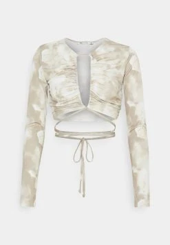 Nly by Nelly TIED UP - T-shirt à manches longues Bonne Qualité t-shirts et tops col en v profond femme 14 Nly by Nelly TIED UP - T-shirt à manches longues Bonne Qualité t-shirts et tops col en v profond femme -Nly by Nelly boutique 8f827e0438cf46c087c4ff9acb5a3b31