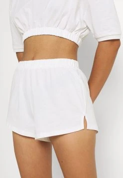 Bonne Qualité Nly by Nelly CROPPED COLLAR SET - Short shorts haute femme -Nly by Nelly boutique 90a36c77ef6347f99a73dfe8ff1d0add