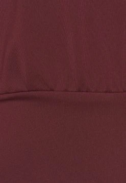 Nly by Nelly KEYHOLE FRONT - T-shirt à manches longues Vendre t-shirts et tops col officier femme 16 Nly by Nelly KEYHOLE FRONT - T-shirt à manches longues Vendre t-shirts et tops col officier femme -Nly by Nelly boutique 92757f1b34f94de3b66b828ac844eead