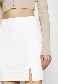 Prix Abordable Nly by Nelly EMBROIDERED MINI SKIRT - Minijupe jupes couleur unie femme -Nly by Nelly boutique 928c59ad411047558fbbce5d795f4ba8