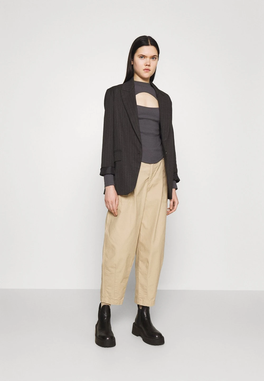 92b68baf3d08413dbd14b1b63293d05b.jpg Rabais Nly by Nelly CURVED HEM KEYHOLE - T-shirt à manches longues t-shirts et tops col officier femme -Nly by Nelly boutique 92b68baf3d08413dbd14b1b63293d05b