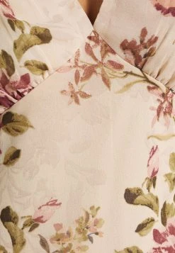 Prix Malin Nly by Nelly DATE ME FLOUNCE DRESS - Robe de jour robes col en v profond femme 15 Prix Malin Nly by Nelly DATE ME FLOUNCE DRESS - Robe de jour robes col en v profond femme -Nly by Nelly boutique 943ae6a88d9e4791bd17c4b3c44b214a