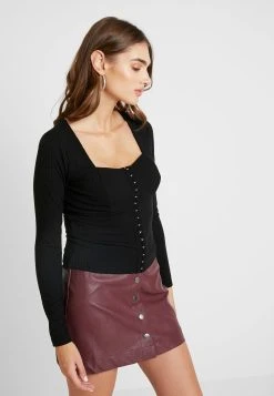 Nly by Nelly Soldes En Ligne I AM HERE - T-shirt Ă manches longues t-shirts et tops col en v profond femme