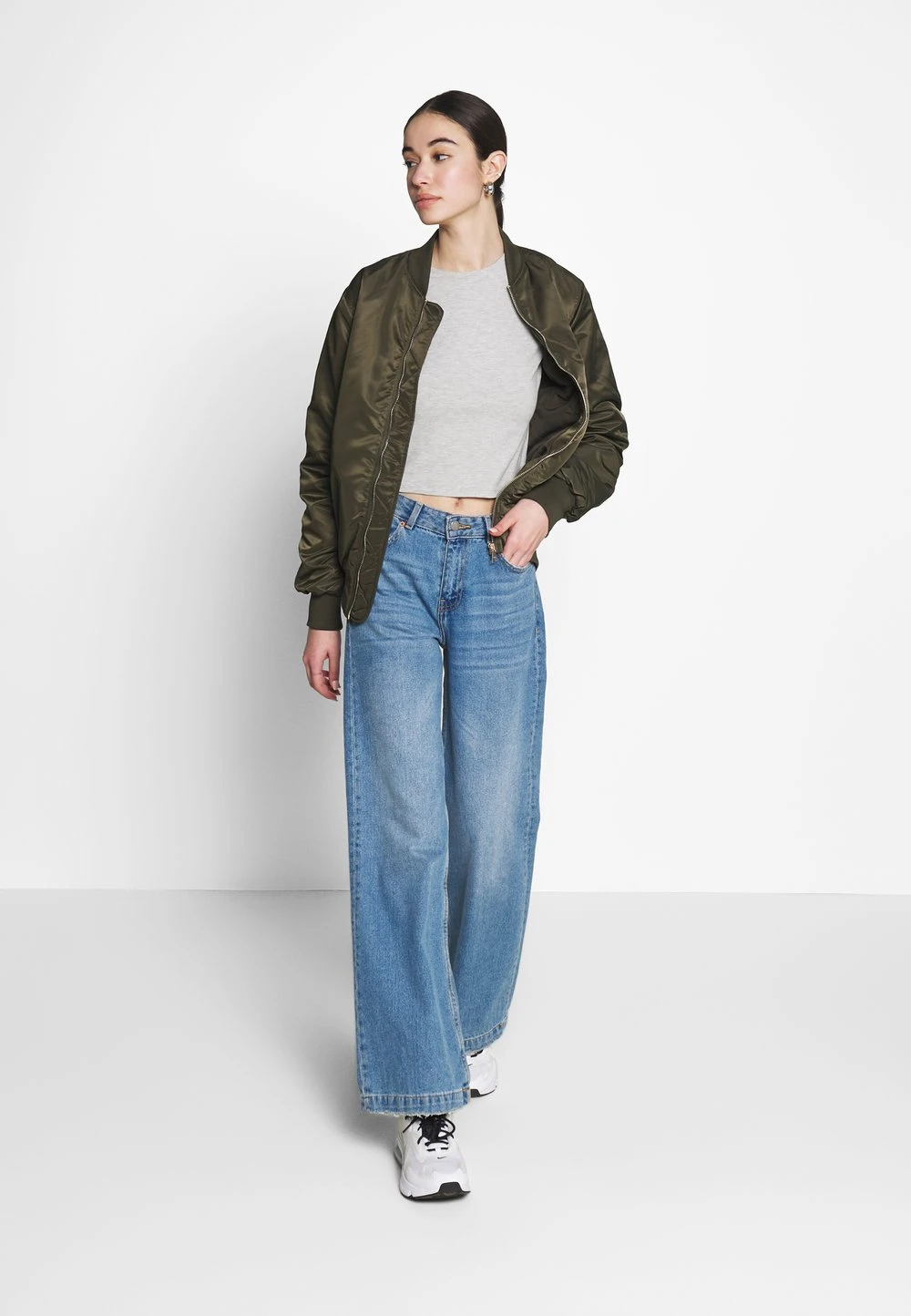 Prix Usine Nly by Nelly PERFECT CROPPED TEE - T-shirt basique t-shirts et tops col rond femme 4 Prix Usine Nly by Nelly PERFECT CROPPED TEE - T-shirt basique t-shirts et tops col rond femme – Image 2