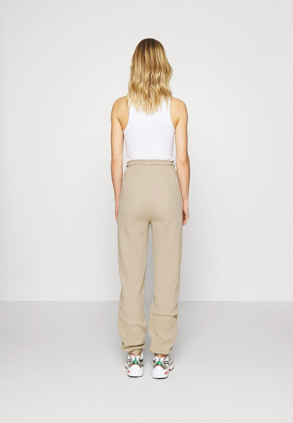 En Remise Nly by Nelly STRUCTURED - Pantalon de survêtement pantalons haute femme 5 En Remise Nly by Nelly STRUCTURED - Pantalon de survêtement pantalons haute femme – Image 3