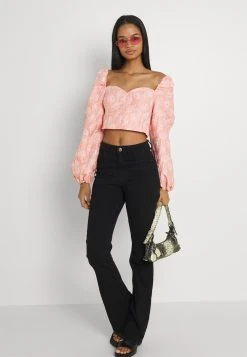 Nly by Nelly Prix Imbattable PUFFY SLEEVE HEART - Blouse chemises et blouses echancrure dos femme -Nly by Nelly boutique 9e41cdb91d104ba4856fea42b79a6911