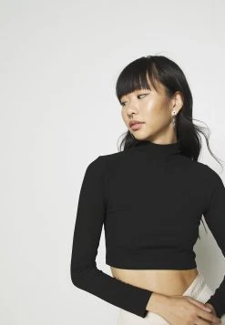 Qualité absolue Nly by Nelly LIGHT CROP - T-shirt à manches longues t-shirts et tops col officier femme -Nly by Nelly boutique a0acb37d33e64eddaa5e0d49da957c53