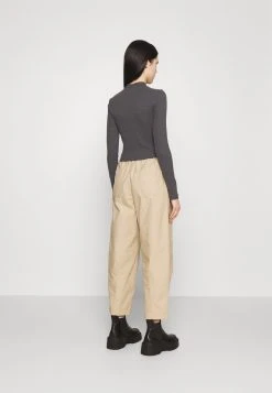 Rabais Nly by Nelly CURVED HEM KEYHOLE - T-shirt à manches longues t-shirts et tops col officier femme 4 Rabais Nly by Nelly CURVED HEM KEYHOLE - T-shirt à manches longues t-shirts et tops col officier femme -Nly by Nelly boutique a10f937839314766947f3e12d79019e3