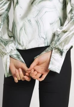 Prix Allégé Nly by Nelly Blouse chemises et blouses col b&eacute;nitier femme -Nly by Nelly boutique a45e2af050a34f4a9a4a6680c1727873