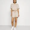 Nly by Nelly Prix Exclusifs PUFFY TEE SET - T-shirt basique shorts haute femme -Nly by Nelly boutique a4e5e2dcbd7f4aaab9a5063d92c5e8a0
