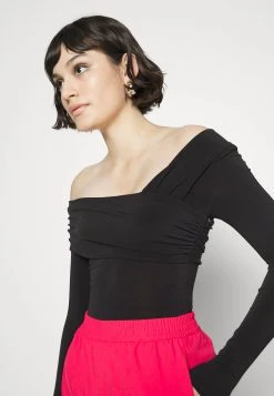 Nly by Nelly WRAPPED ASYMMETRIC BODY - T-shirt à manches longues Prix d’Amis t-shirts et tops carmen femme -Nly by Nelly boutique a85a52fe64674f3bb44f742b207bcfd6