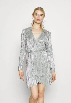 Soldes En Ligne Nly by Nelly GLOSSY PLEATED DRESS - Robe de soirée robes cache-c&oelig;ur femme -Nly by Nelly boutique ab86ccefaf9e4daab2cac34f95a00af3