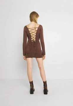 Nly by Nelly Vendre-Réclame SEAMS DREAMS DRESS - Robe en jersey robes echancrure dos femme