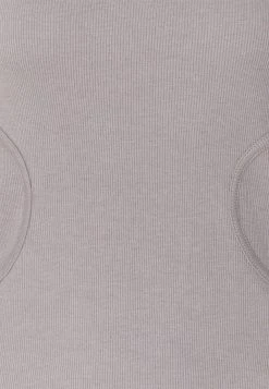 Nly by Nelly Rabais SQUARE DETAILED - T-shirt à manches longues t-shirts et tops encolure large ronde femme 8 Nly by Nelly Rabais SQUARE DETAILED - T-shirt à manches longues t-shirts et tops encolure large ronde femme -Nly by Nelly boutique b10c736db73c428aae5fda811112a02e