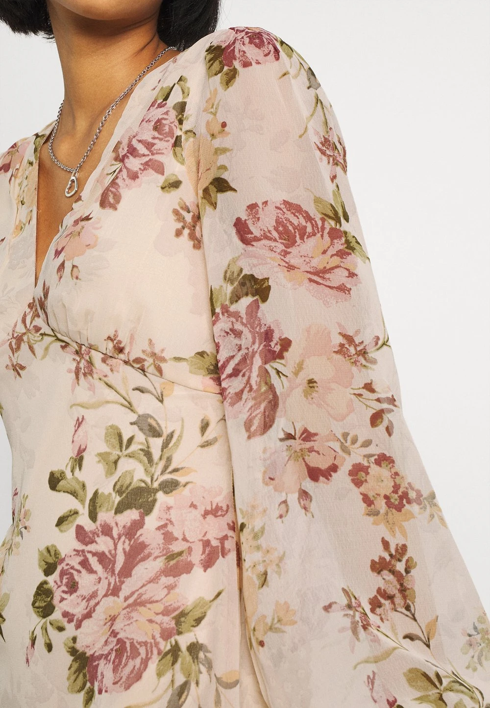 Prix Malin Nly by Nelly DATE ME FLOUNCE DRESS - Robe de jour robes col en v profond femme 7 Prix Malin Nly by Nelly DATE ME FLOUNCE DRESS - Robe de jour robes col en v profond femme – Image 5