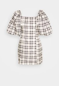 Nly by Nelly PUFFY CHECK DRESS - Robe de jour qualité absolue robes col carré femme