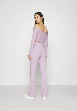 Nly by Nelly OFF SHOULDER SET - T-shirt à manches longues Prix Ourlé pantalons haute femme -Nly by Nelly boutique b78749d9ff7f420a8bc13b4db57ee07e