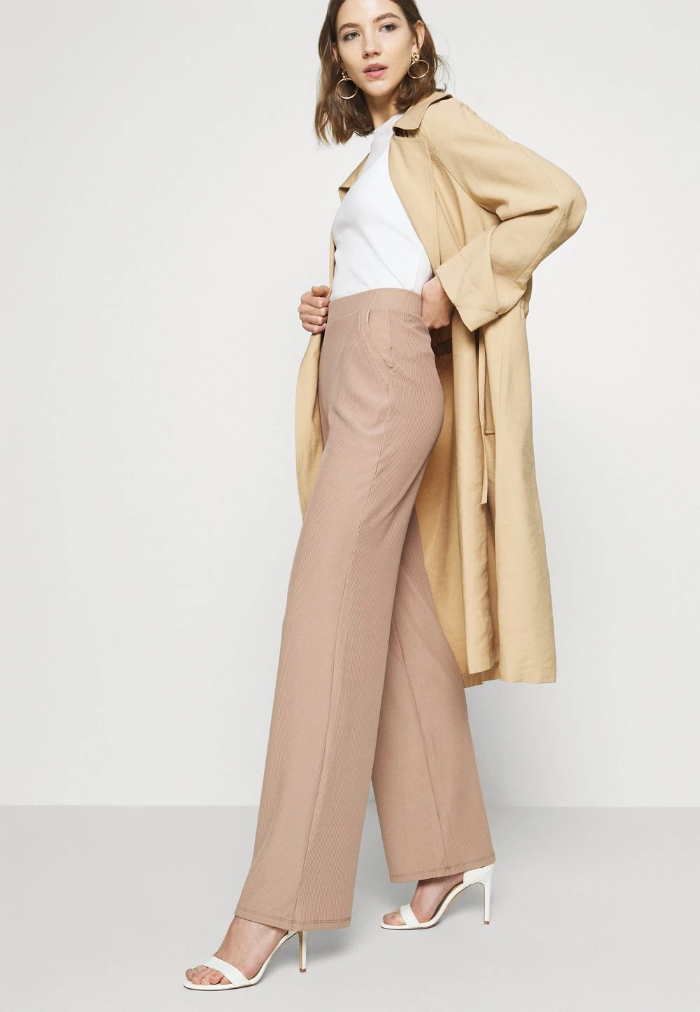 Nly by Nelly WIDE POCKET PANTS - Pantalon classique Prix Distinctifs pantalons haute femme 5 Nly by Nelly WIDE POCKET PANTS - Pantalon classique Prix Distinctifs pantalons haute femme – Image 3