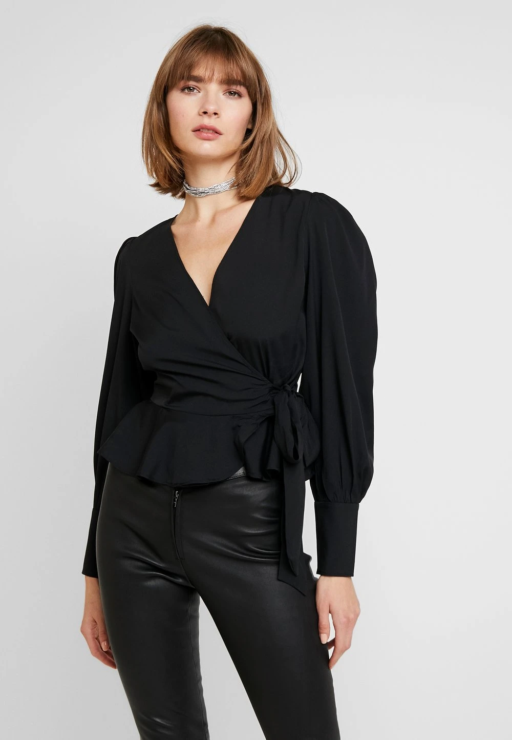 Nly by Nelly Prix Aimable VOLUME WRAP - Blouse chemises et blouses cache-cœur femme 3 Nly by Nelly Prix Aimable VOLUME WRAP - Blouse chemises et blouses cache-cœur femme