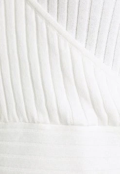 Nly by Nelly Prix d’Amis CROPPED WRAP - Pullover pulls et gilets cache-cœur femme 7 Nly by Nelly Prix d’Amis CROPPED WRAP - Pullover pulls et gilets cache-cœur femme -Nly by Nelly boutique b7e84aec675d4ffaa8599d049bb970dd