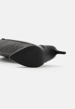 Nly by Nelly SELF LOVE UNDER KNEE BOOT - Bottes Assurance De l’Authenticité pointu femme -Nly by Nelly boutique b902750eb6c144a0bd7346fa7a3f34fb