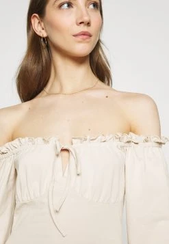 Prix Sympa Nly by Nelly MY FRILL DRESS - Robe en jersey robes carmen femme -Nly by Nelly boutique b965ee54a17d42db89215a554802f597