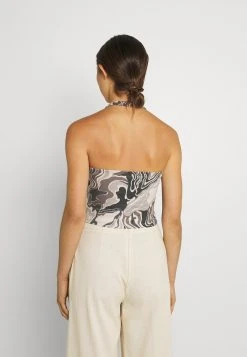 Nly by Nelly HALTERNECK DRAWSTRING - Débardeur Prix Jamais Vus t-shirts et tops col en v profond femme 10 Nly by Nelly HALTERNECK DRAWSTRING - Débardeur Prix Jamais Vus t-shirts et tops col en v profond femme -Nly by Nelly boutique bb0ff190373b42e9bf1e91d8ed7b5531