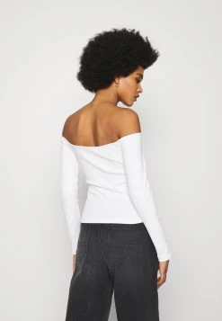Prix d’Amis Nly by Nelly OFF SHOULDER - T-shirt à manches longues t-shirts et tops carmen femme -Nly by Nelly boutique be4749c468724672b7bde56d8d7f186c